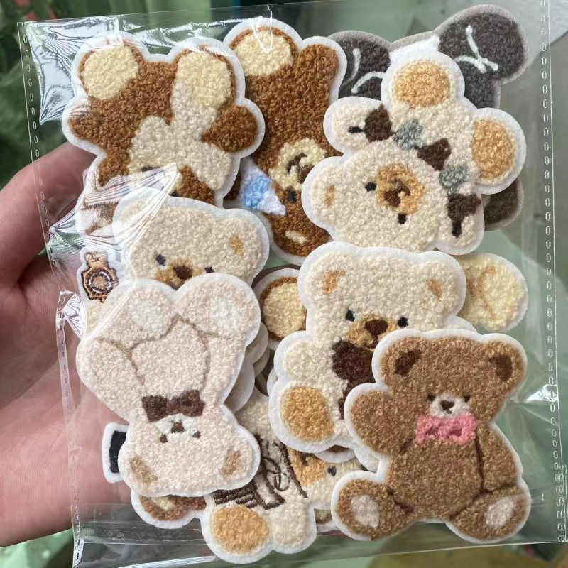 Baby Clothing Types - Toppe Ricamate con Motivo Orsetto Carino