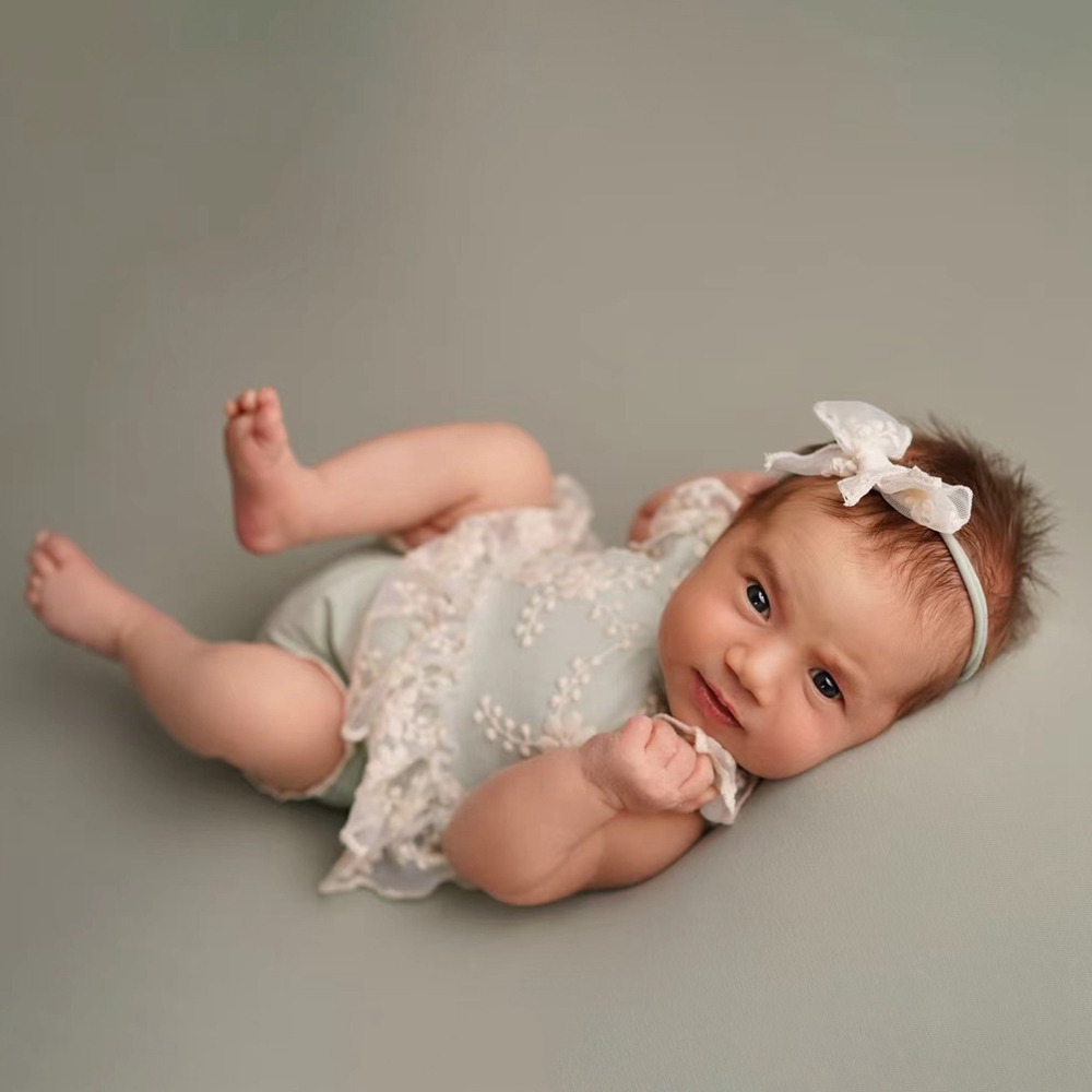 Baby Clothing Gifts - Tutina in Pizzo Verde Pastello con